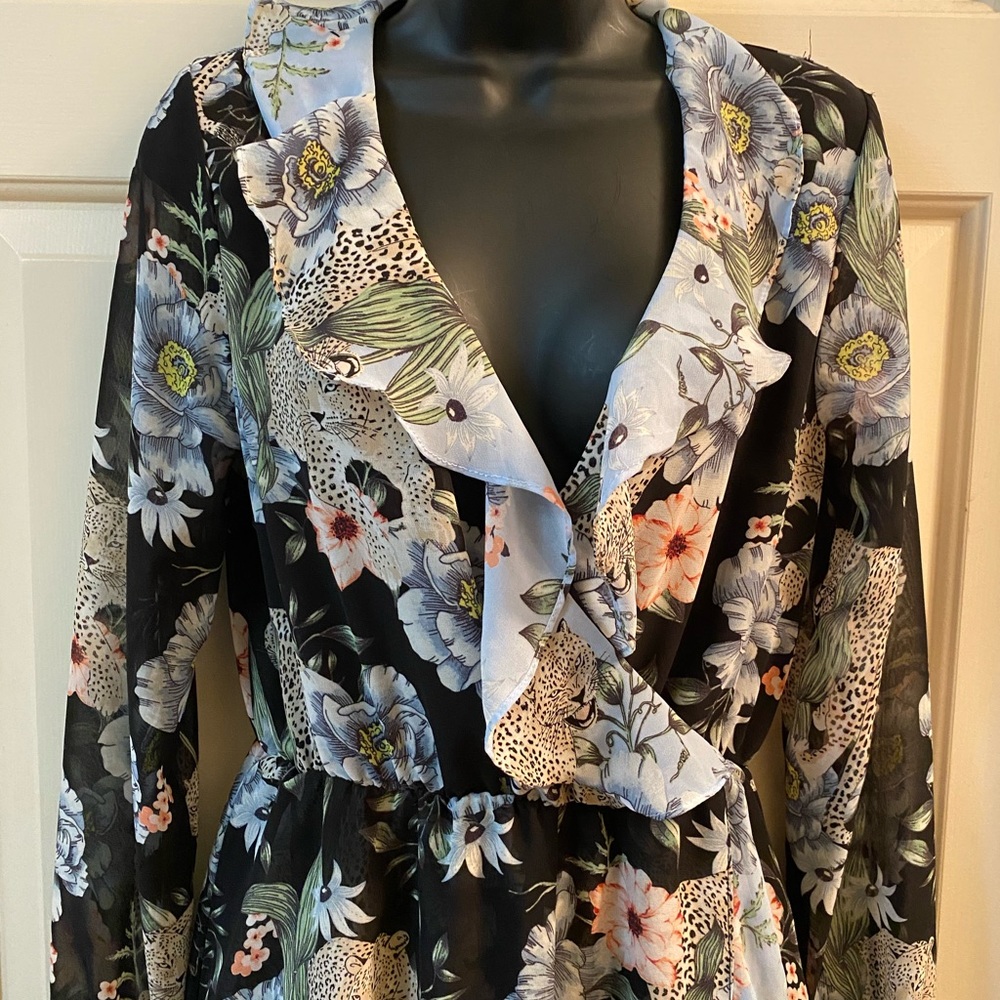 H&M Ruffle Wrap Dress - Picture 2 of 4